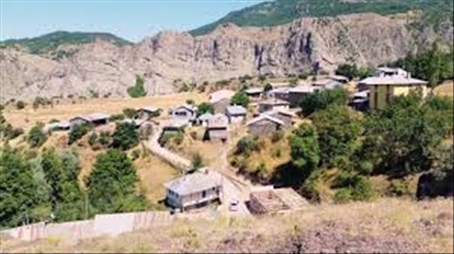 SARISUVAT KÖYÜNDE KARANTİNA SÜRESİ UZATILDI