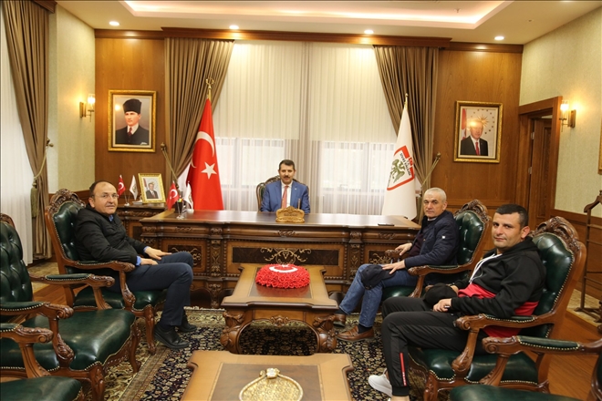 SİVASSPOR´DAN VALİ AYHAN´A ZİYARET
