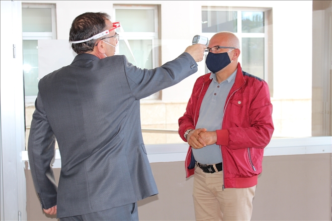 ADLİYEDE SALGIN TEDBİRLERİ ARTTIRILDI