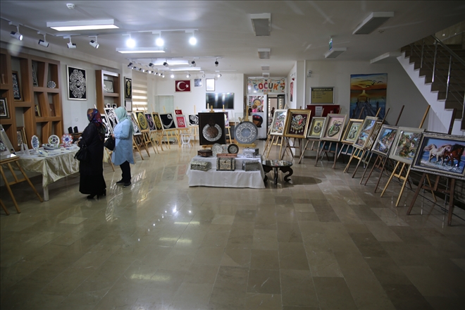 YIL SONU SERGİSİ AÇILDI