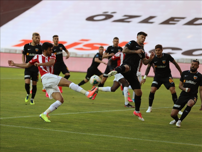 YİĞİDOLARIN KALESİ DERBİDE DÜŞTÜ