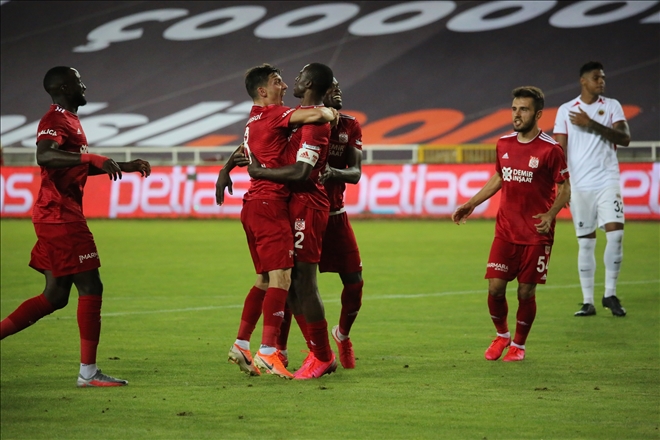 DEVLER LİGİ AŞKINA!