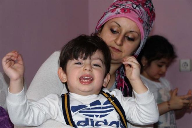 TEDAVİ OLMAZSA GÖZLERİNİ KAYBEDECEK