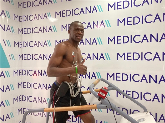 7 FUTBOLCU SAĞLIK KONTROLÜNDEN GEÇTİ