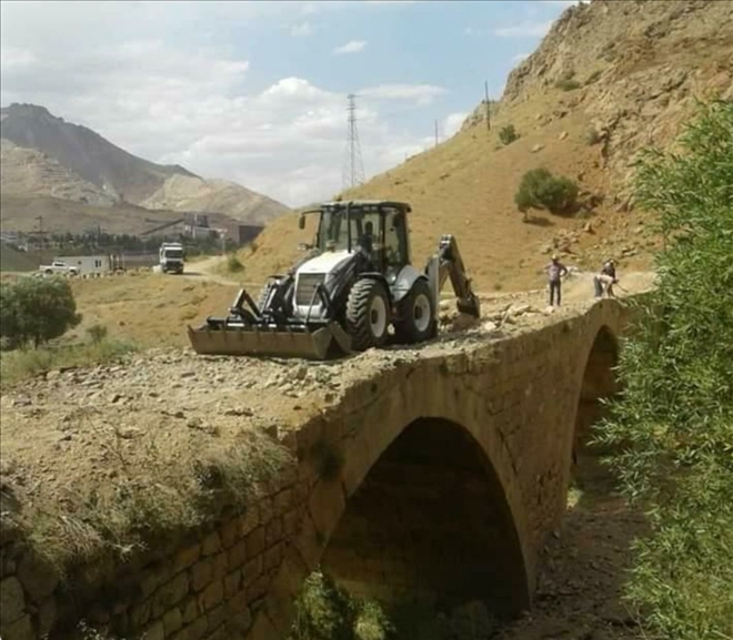 İŞ MAKİNELİ RESTORASYONA SORUŞTURMA (VİDEO)