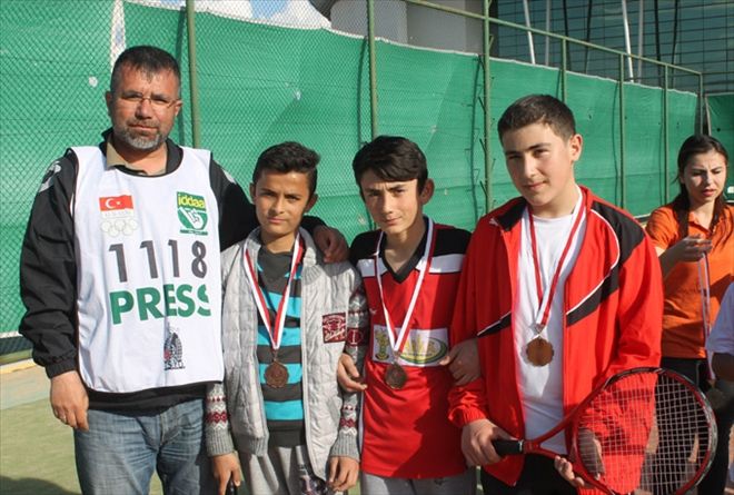 23 NİSAN TENİS TURNUVASI