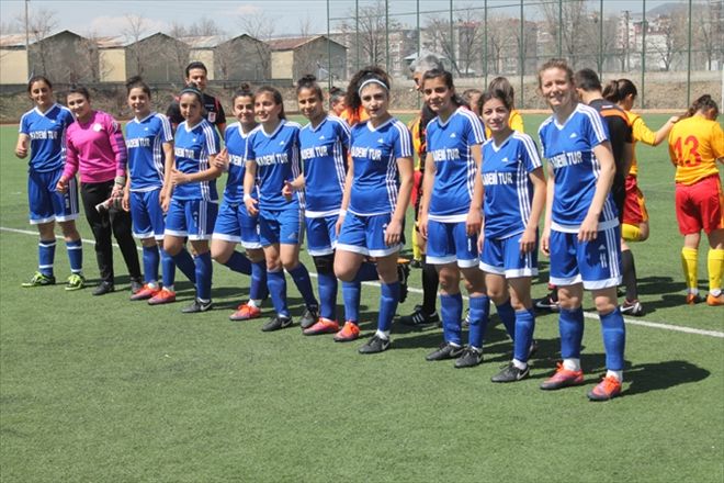 KADINLAR MALATYA DEPLASMANINDA