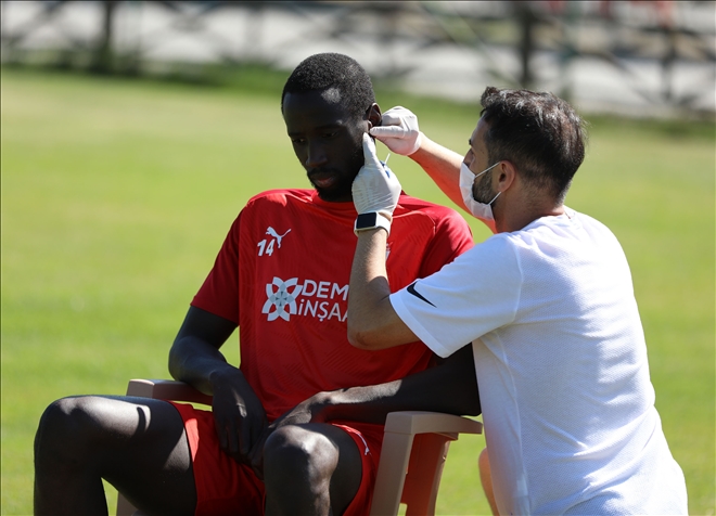 FUTBOLCULAR LAKTAT TESTİNDEN GEÇTİ (VİDEO)