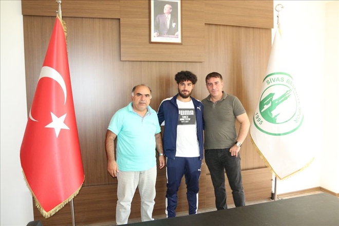 FURKAN SAĞMAN BELEDİYESPOR´DA