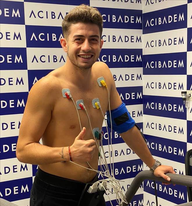 MİLLİ FUTBOLCU TURP GİBİ