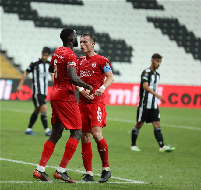 FİNALDE RAKİP FENERBAHÇE