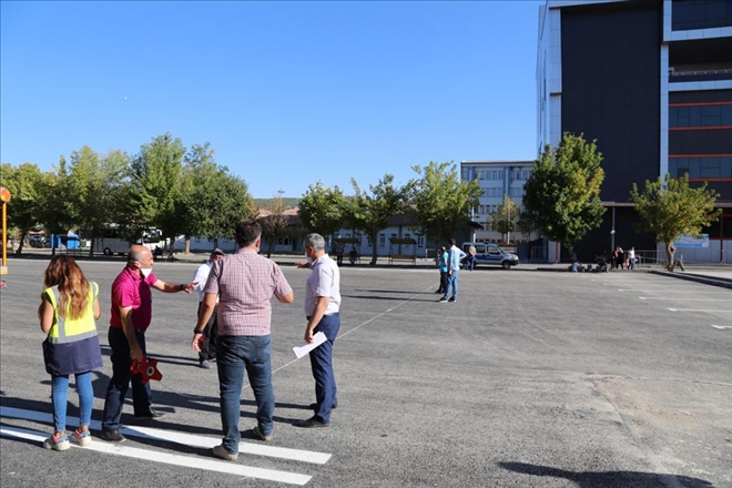 BAĞLANTI YOLLARI ASFALTLANDI