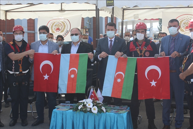 İTFAİYECİLERDEN AZERBAYCAN´A DESTEK (VİDEO)