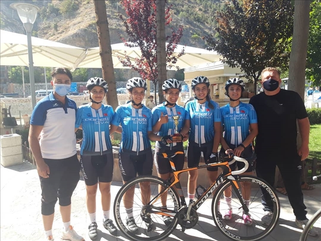 SİVAS´A KUPA GETİRDİLER