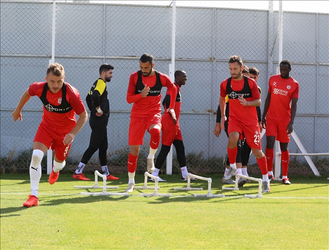 BUGÜN YOLA ÇIKIYORLAR