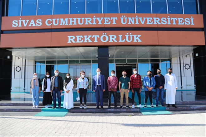 Uluslararası Öğrencilerden Rektöre Ziyaret --VİDEOLU--