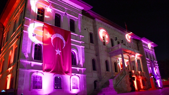 TARİHİ BİNADA IŞIK VE LAZER GÖSTERİSİ (VİDEOLU)