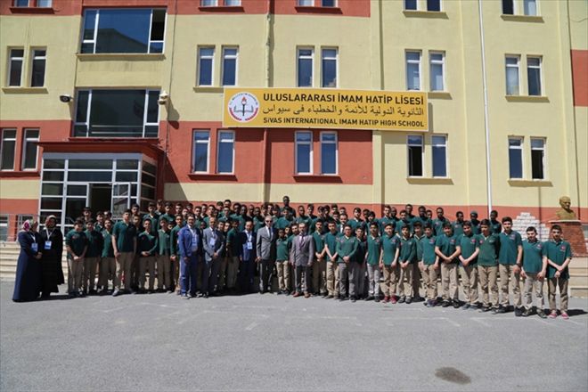 SİVAS´TA DÜNYA KARMASI