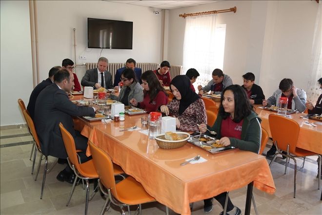 ?EĞİTİMDE KALİTEYİ ARTIRMALIYIZ?