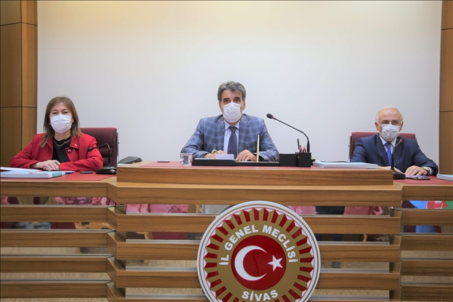 YOLLARIN FİZİKİ ALTYAPISI GÜZELLEŞİYOR