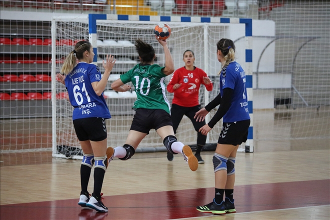 HENTBOL DA ZORLU MAÇ