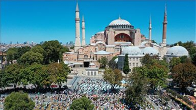 DİYANET´TEN ´NAMAZINIZI EVDE KILIN´ TAVSİYESİ