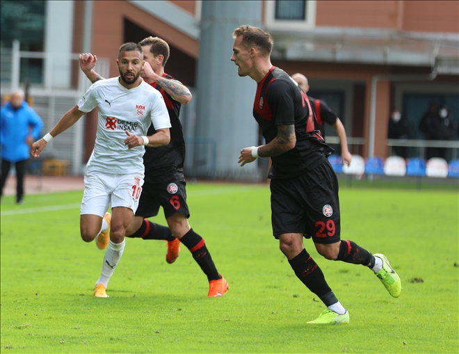 EKSİKLERE RAĞMEN 1 PUAN