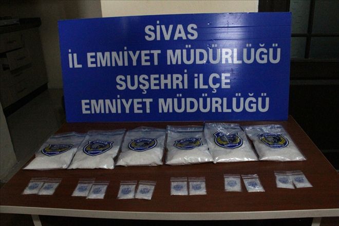 2 KG METAMFETAMİN ELE GEÇİRİLDİ