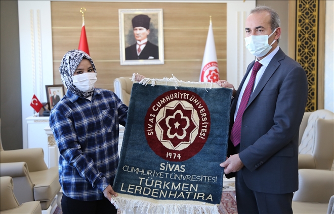 AFGAN ÖĞRENCİDEN  VEFA ÖRNEĞİ  (VİDEO)