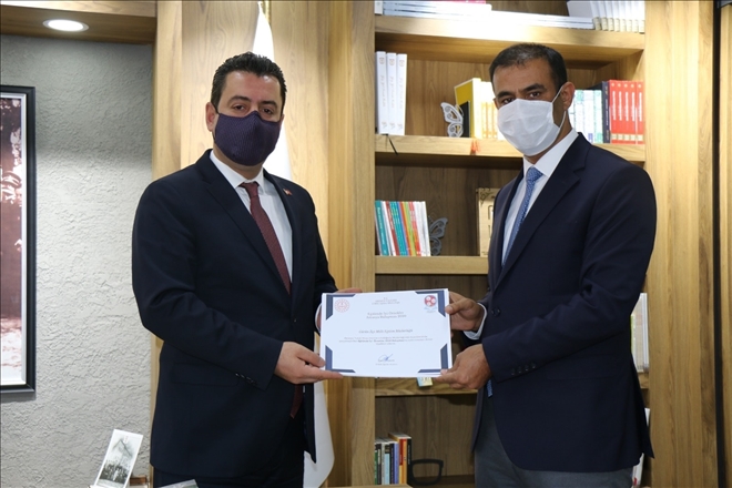 OKULLARA ÖDÜLLERİ VERİLDİ