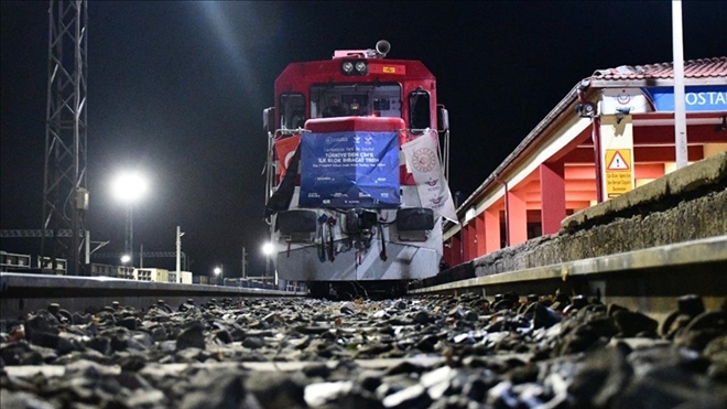 ÇİN´E GİDEN TREN SİVAS´TAN GEÇTİ (VİDEO)