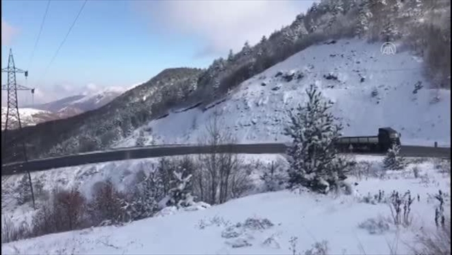 KAR VE SİS ETKİLİ OLDU (VİDEO)