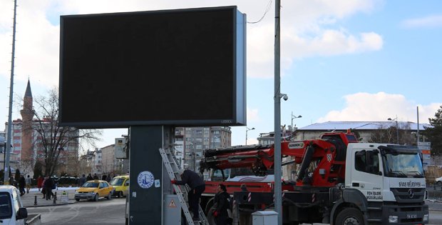 3 MAHALLEYE LED EKRANLAR KONULACAK