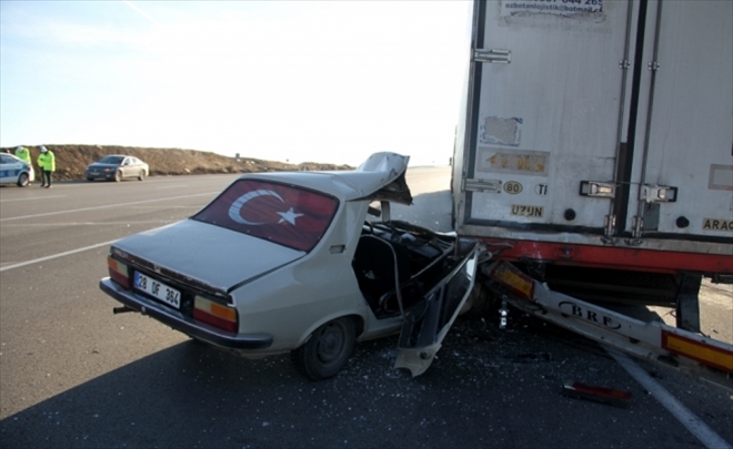 SUŞEHRİ´NDE TRAFİK KAZASI: 1 YARALI