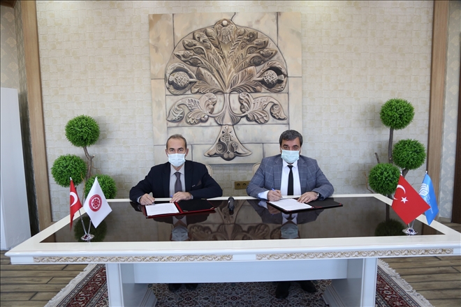 İKİ ÜNİVERSİTE ARASINDA ÖNEMLİ PROTOKOL (VİDEO)