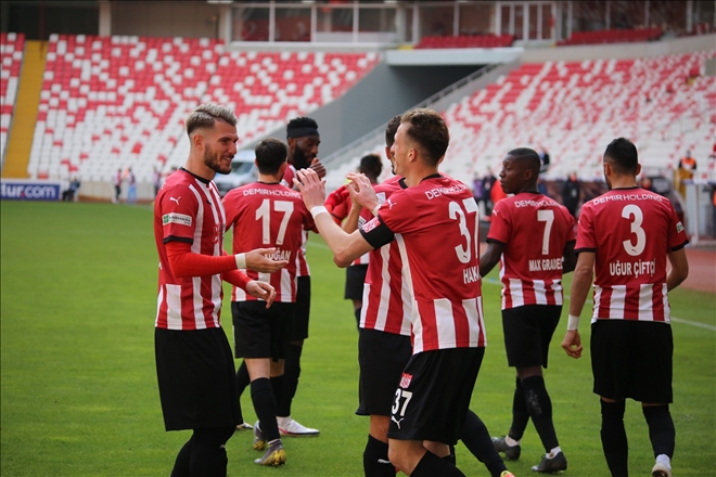 KUPADA  TUR AŞKINA!