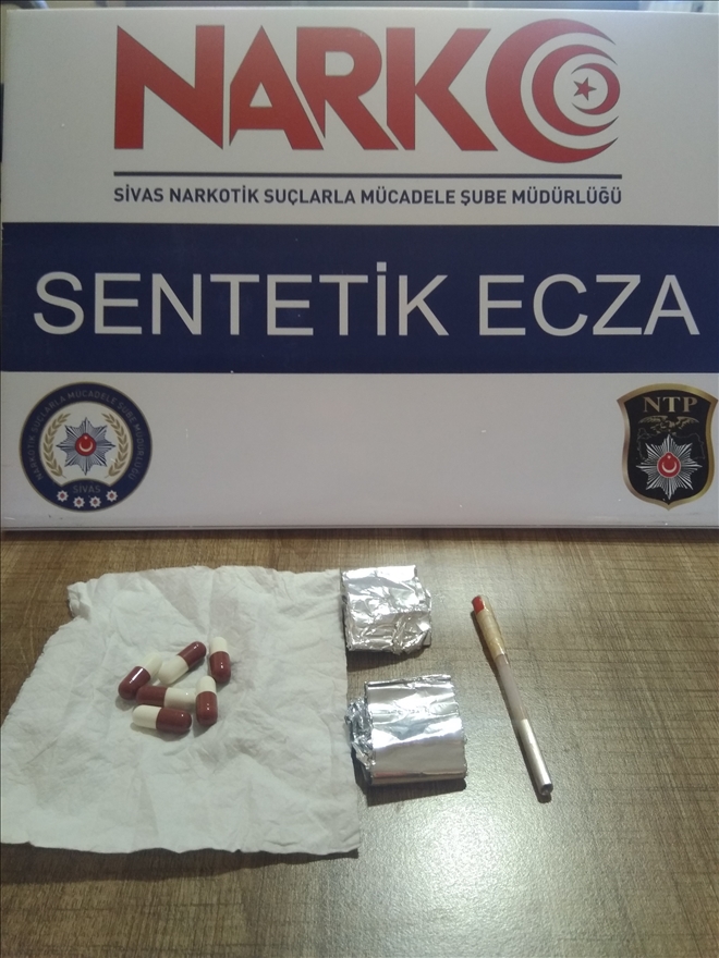 UYUŞTURUCU SATICILARI YAKALANDI