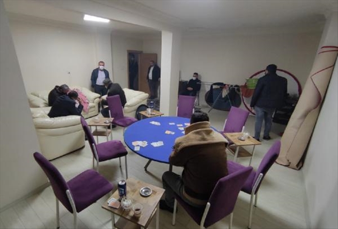 VİRÜS YASAKLARINA UYMADILAR