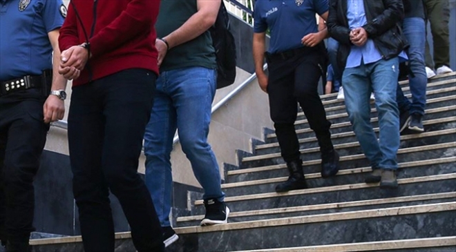 YETKİLİ SERVİS DOLANDIRICISI YAKALANDI