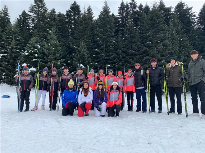 GRUPLARDA BOY GÖSTERECEKLER