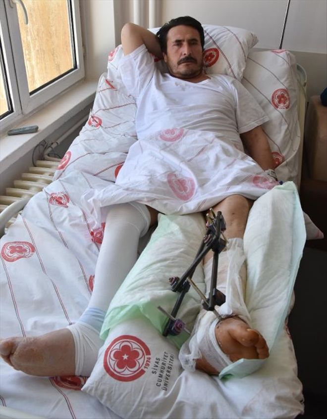 ELİNDEN DÜŞEN TÜFEK, AYAĞINI YARALADI