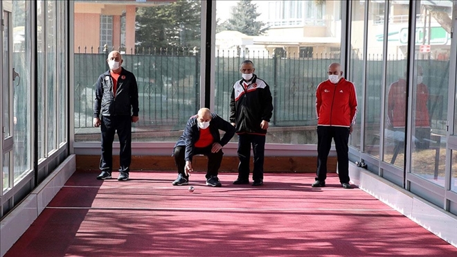 SOSYAL ETKİNLİKLERLE MORAL BULUYORLAR