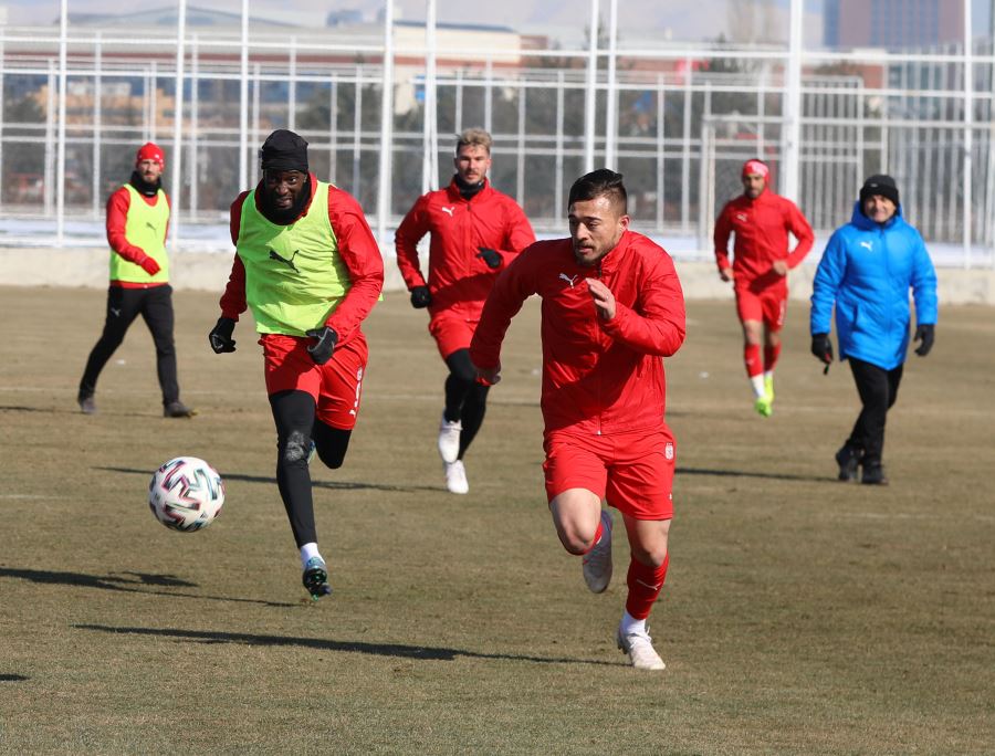 YİĞİDO EZELİ RAKİBİNE HAZIRLANIYOR