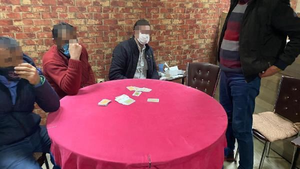 19 BİN LİRALIK ÇAY İÇTİLER