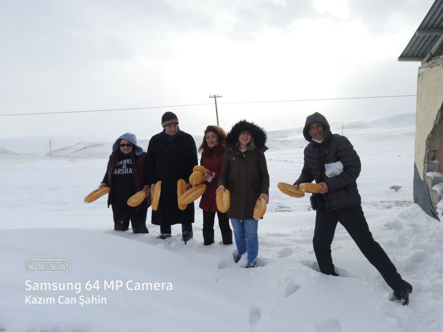 YABAN HAYVANLARINI UNUTMADILAR