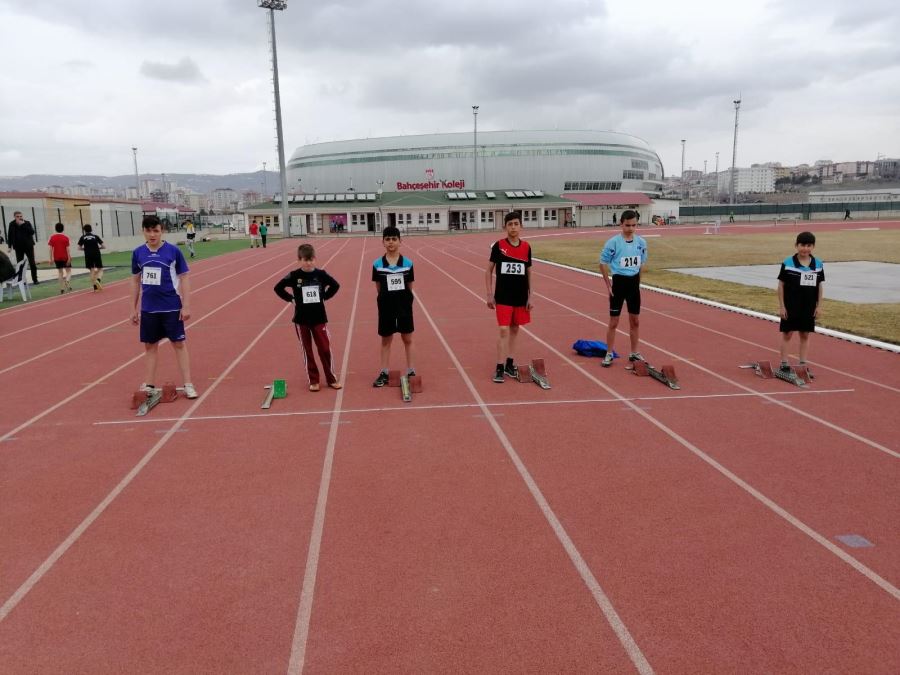 ATLETİZMDE SEÇME HEYECANI!