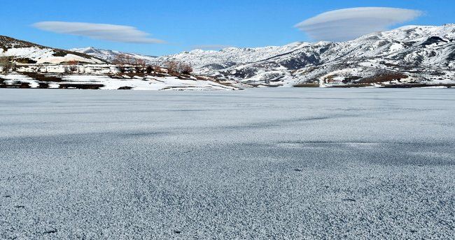 YILDIZ GÖLETİ BUZ TUTTU