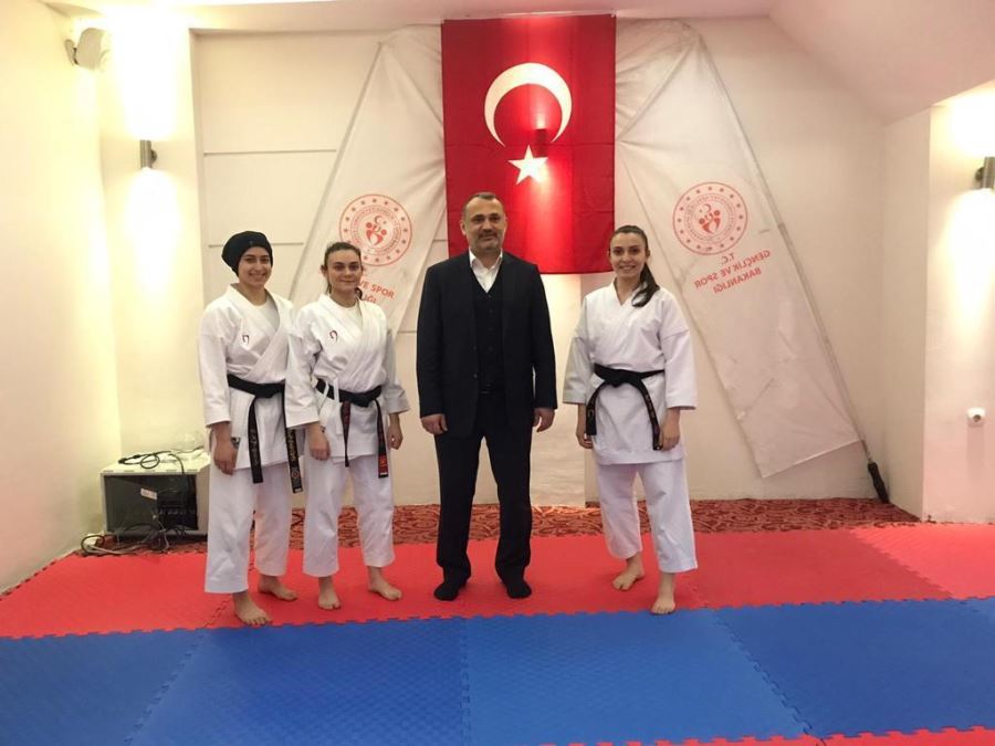 2. KADEME ANTRENÖRLÜĞE TERFİ ETTİ