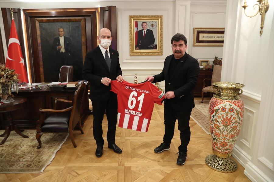 "SİVASSPOR'U YAKINDAN TAKİP EDİYORUM"