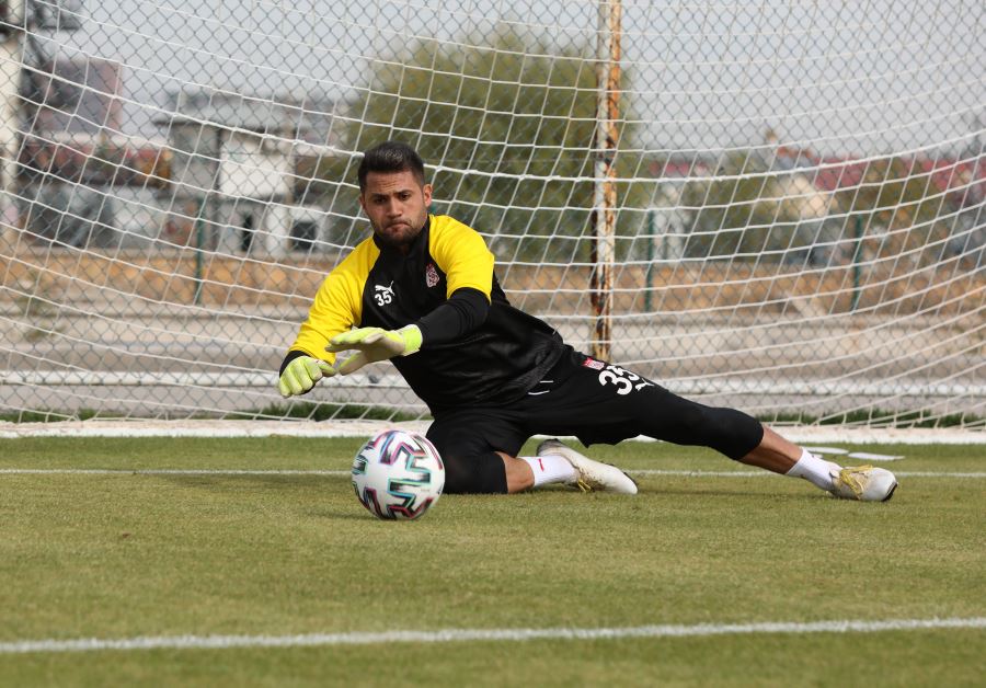 ALİ ŞAŞAL İLE 3 YILLIK SÖZLEŞME